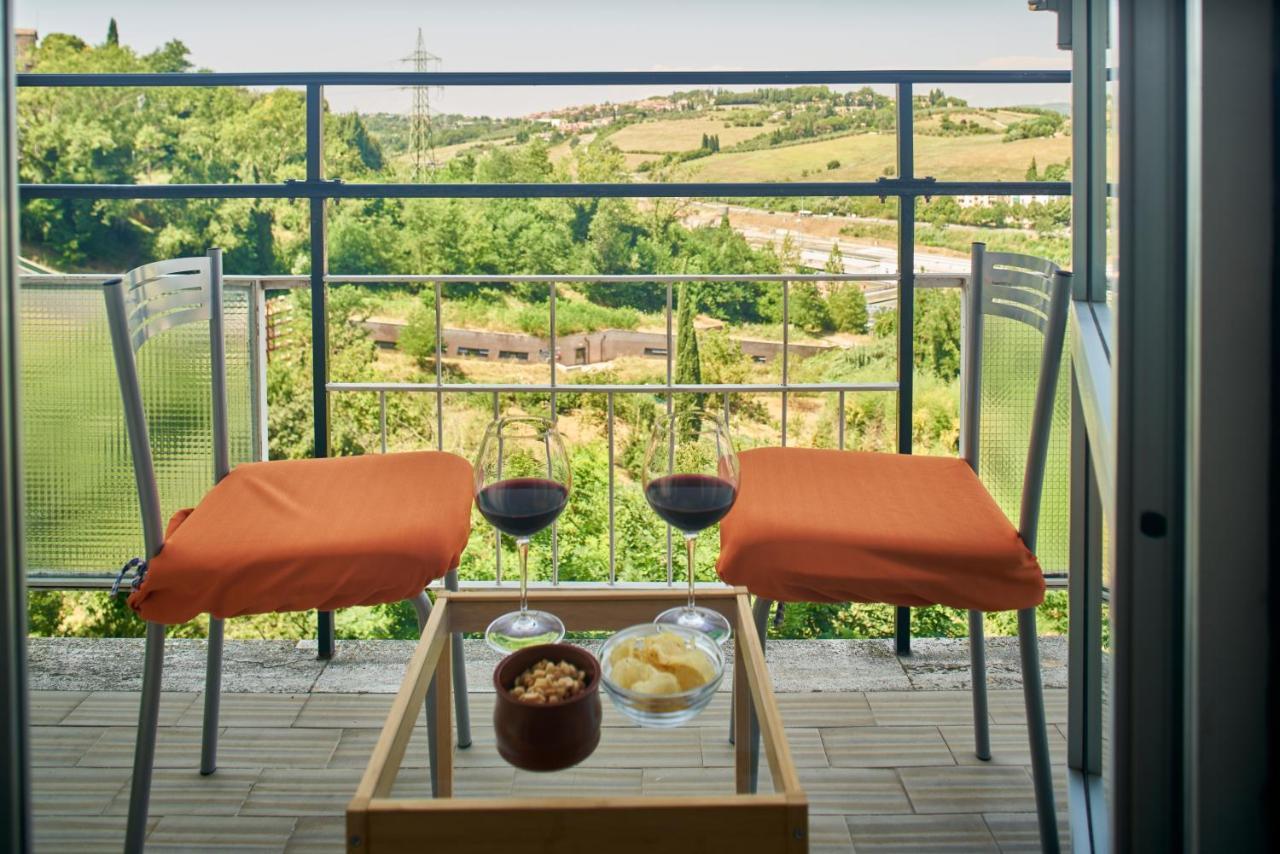 Azure Spot In Siena Centre - Apt Centrale Con Balcone Εξωτερικό φωτογραφία